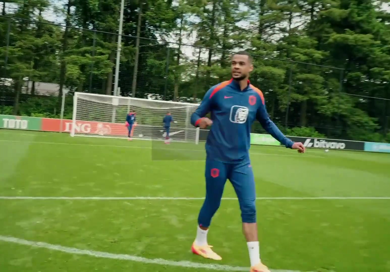 荷兰备战欧洲杯射门训练，谁能扛起郁金